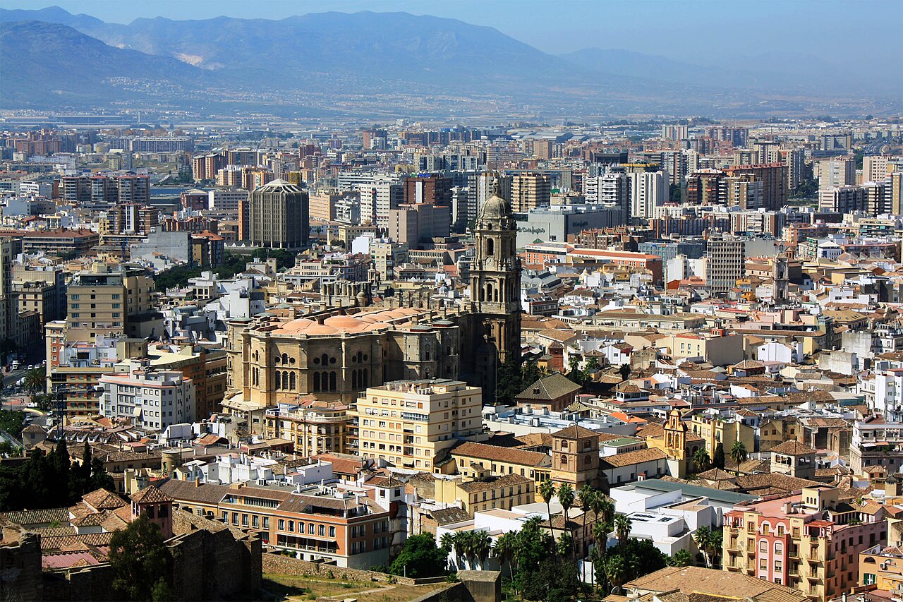 Malaga skyline from Gibralfaro - panoramio