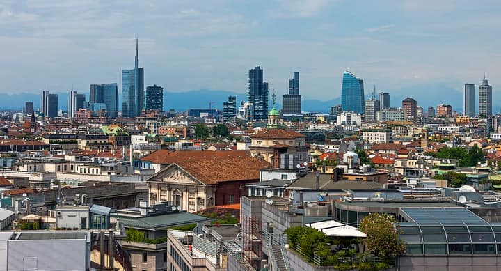 Milan — Full Milan skyline from Duomo roof
